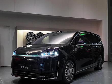 绕不开的旗舰MPV,智界V9 #智界V9 #鸿蒙智行 #智能商务座驾