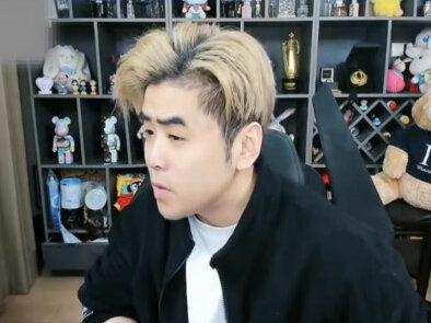 朱开怒喷Elk,Jiejie背大锅,你WBG能输给B组的OMG啊 #OMG零封WBG #朱开女怒喷Elk #2025德玛西亚杯 #WBG #OMG