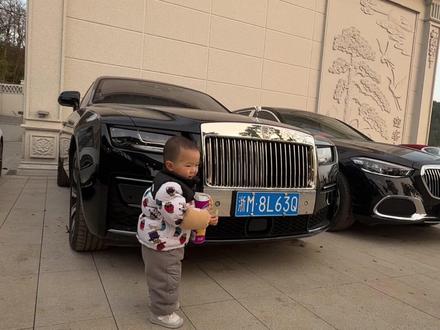 你这短短的十几秒,走完了爸爸的一路艰辛,只希望你以后吃的饱饱的,长得胖胖的,烦恼少少的……