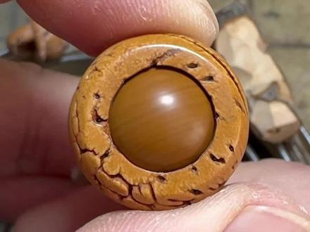 桃核雕刻转运球,简单又好看,大家快学起来 #手工雕刻#桃枭#手艺人#转运球#核雕教学