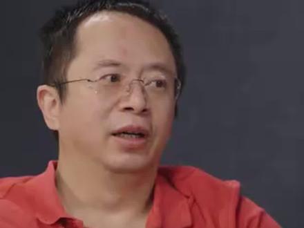 周鸿祎:雷军卡里躺着不止冰冷的40亿,他不在乎卡里多了几个零,而是在乎有没有做出牛掰的产品 #周鸿祎 #雷军 #企业家