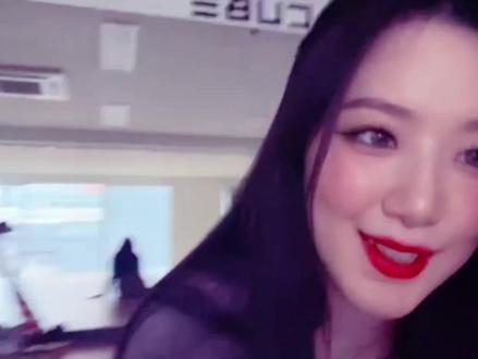 220626舒华直播
#舒华 #叶舒华 #gidle