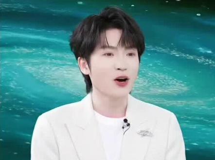 2026.01.28卡姿兰双人直播回放第一段
心心念念的双人直播#郝熠然#云旗 后面的稍后会一一放出来