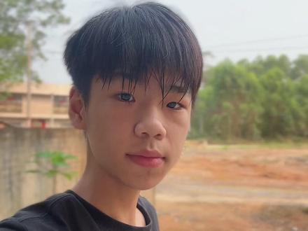 世界太啰唆 不分对和错