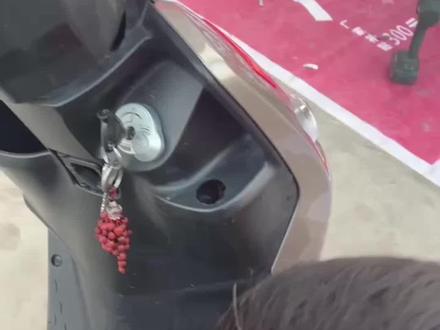 巧格加装usb充电,出去玩再也不怕手机没电了#usb充电 #带着insta360去骑车