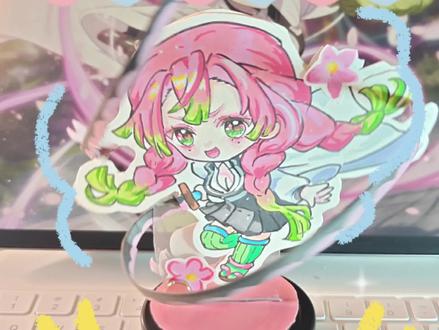 自制蜜璃旋转双面立牌,有绘画和制作教程哦!艾特你心灵手巧的闺蜜快来试试吧。 #旋转立牌 #甘露寺蜜璃 #鬼灭之刃 #丙烯马克笔手绘 #抖音原创视频