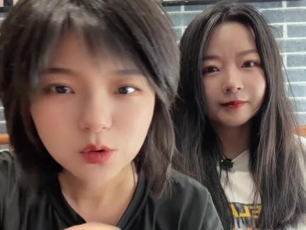 公办公营的养老院是接收无子女的老人的,街道办作为监护人。 这是我们在今年四月份去养老院与工作人员当面确认过的信息。
#养老院不接收无子女的老人 吗?#养老 #内容过于真实 #养老院