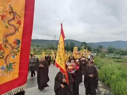 #烧香祈福 #心诚则灵 四月十四日下村古会#恭迎抱佛回二仙庙供奉#欢迎有缘人前来祈福