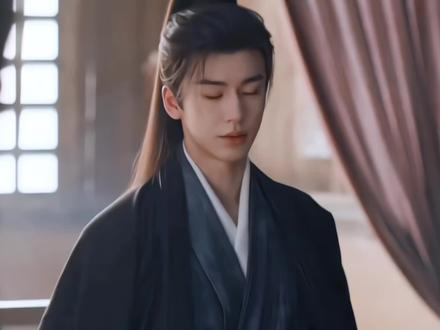 “长玉犯错谢征不舍的罚她,决定代她受罚,长玉慌了”#剧情#逐玉