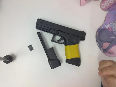 火鹤G17长期把玩遇到的问题及解决方法,蠕动,加长弹夹容易掉 ,内管脱落#模型玩具 #wargame #格洛克 #火鹤