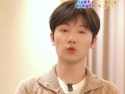 #粤旅玩家@种地吧蒋敦豪请你到#广东过大年啦!又好吃又好玩的梅州一定会让你留下深刻印象!这个冬天就来广东,一起#粤享暖冬乐游广东!#请到广东过大年#活力广东时尚湾区