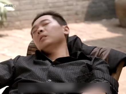 男人乱七八糟生活,还是给他带来麻烦#我在北京挺好的 #影视解说 #一个片段看完一整部剧 #电视剧解说 #菊香