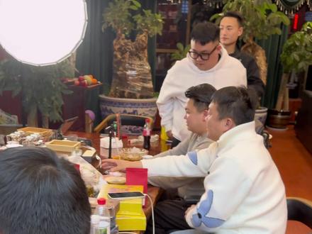 带你们问问全新E300在哪chou@达摩来了 @李香玉i(达摩老婆努力版) #达摩 #达摩来了