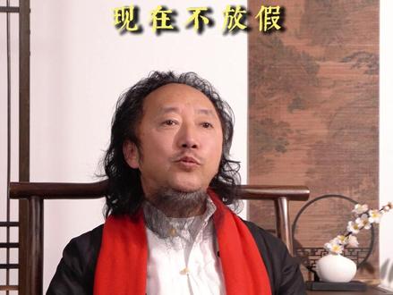 元宵节不放假,不是不重要,而是太温柔。它把团圆放在夜里,把安稳留给白天,
不用停工停学,下班后一盏灯、一碗汤圆,就是最踏实的幸福。人间烟火,最暖人心。#元宵节快乐 #中国式浪漫 #冷知识 #掌门讲民俗