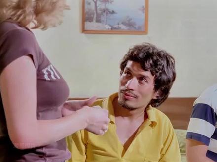 他将女孩催眠后为所欲为!