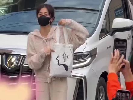 最好最真诚的鹿鹿#白鹿 #呵呵 #一鹿呵护