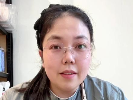 讲一个扎心的事实,只要是猫舍,多猫家庭,救助站出来的猫,99%的几率携带疱疹病毒等,只是发病期和携带的区别,但是真的没必要过分恐慌,感冒你害怕吗?不害怕感冒,也没必要害怕猫鼻支。#养猫新手 #科学养宠