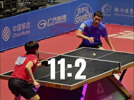 11月15日,澳门。全运会乒乓球男团决赛上演精彩京沪对决,北京队3-2战胜上海队。决胜盘中,王楚钦以3-0力克许昕,三局比分11-6、11-4、11-2,展现出强劲实力,为北京队夺得关键胜利。