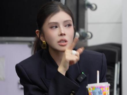 爆火的回颜臻,真的有用吗? #变美 #回颜臻 #童颜 #秘十八