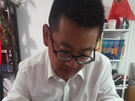 如何更换电动车遥控器电池?