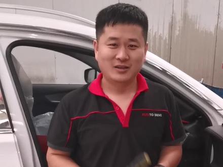 奇瑞车空调滤芯更换方法,艾瑞泽,瑞虎,欧能达。#国产车 #空气滤芯 #汽车保养与维修