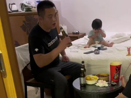 @娥哥家75弟<老崔> 你俩咋不承认了呢