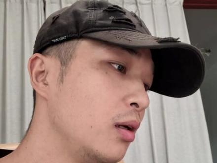 科技平权是产业链的努力,把价格打下来的。请有些组装公司不要贪天之功。#华为春季发布会 #科技平权