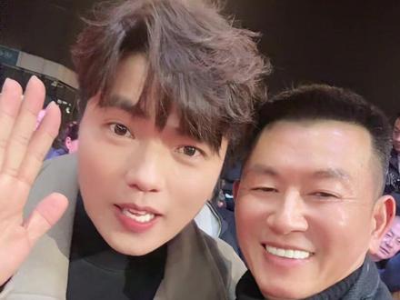 姐妹们的男神来奉节了,知道名字的评论区告诉我…#奉节#索图大舞台 #三峡之巅