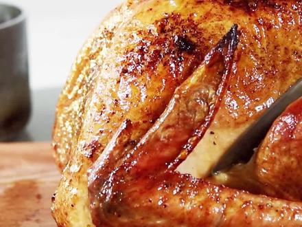 老外逢年过节就吃火鸡,为什么中国人不爱吃火鸡?#火鸡 #美食 #动物