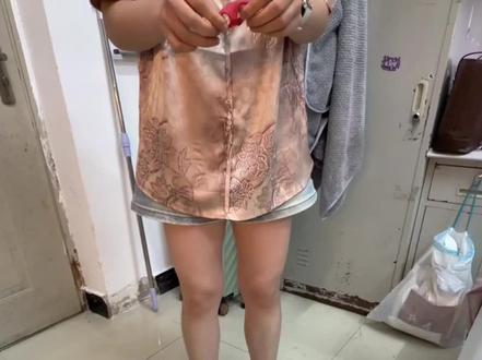 今天我们来穿娜塔莎的内裤 #娜塔莎内裤 #穿裤子 #内裤大比拼
