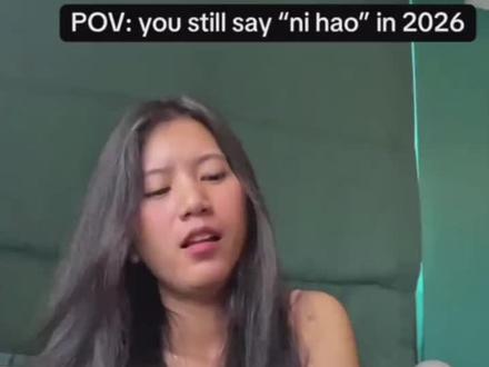 AI教外国美女学中文,也是越来越自然了,以前打招呼的“你好”都过时了?#老外说中文 #老外学中文 #AI教中文