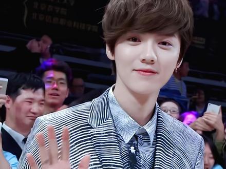跑男史上唯一封神的CP,九年了,只要有动静,全网还是集体破防 #鹿晗 #迪丽热巴 #奔跑吧兄弟 #陆地cp #CP