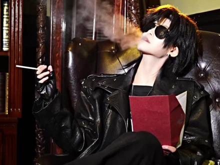 那天我在德国接到了家里的电话… #黑瞎子 #盗墓笔记 #cos