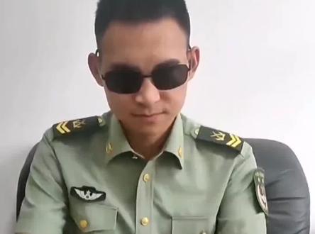 排雷英雄,杜富国,为了排雷,自己失去了双手,双眼#㇏英雄#向英雄致敬