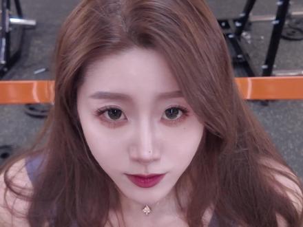 拿了女二的剧本 #健身天赋重要还是努力重要