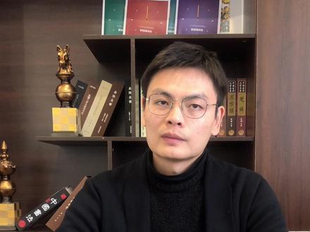 #公考 #公考面试 一个好汉三个帮,一个篱笆三个桩,一个和尚有水喝,两个和尚挑水喝,三个和尚没水喝,你怎么看?