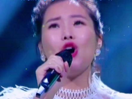 又火了!刀郎云朵合唱《翻身农奴把歌唱》,开口王炸,酣畅淋漓 的歌声,唱出了 雅鲁疆农奴的心声,为刀郎和云朵点赞#抖音热歌推荐🔥 #翻身农奴把歌唱 #刀郎歌曲推荐 #刀郎热门歌曲盘点 #刀郎