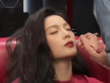 我一整个亲上去😍😍#陈丽君阿育娅 #镖人