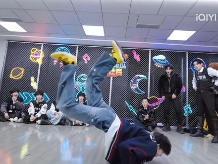 于洋哥演我看见杨博文啊啊啊#杨博文 #宇宙闪烁请注意