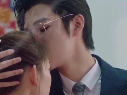 我做过最美的梦,是天空、海洋、清晨的风,和你。#好剧推荐 #满分追爱公式 #精彩片段