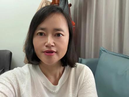 小玥儿开通社交平台账号 小S和外婆第一时间关注,这是终于联络上了吧,在母亲节这个特别的日子里,小玥儿一定特别想念妈妈大S #大S#小S#小玥儿