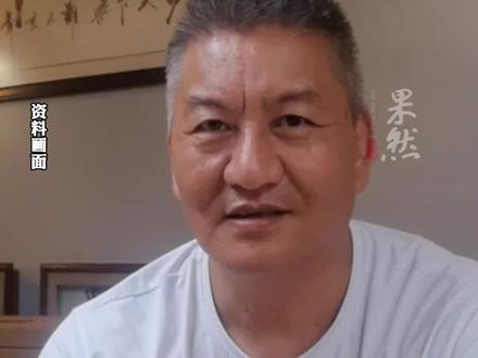 梁实备战第29次高考称不在意评价(海报新闻)