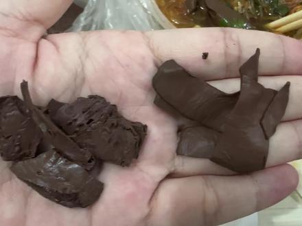 #鸭血辨别真假 #科技与狠活 真假鸭血辨认 就这👉 你还看不出❓