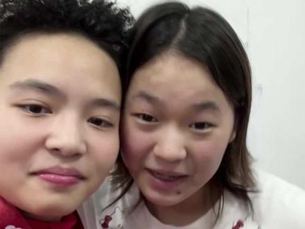 双向奔赴!全红婵为偶像打call 霹雳舞冠军#刘清漪 回应:看到婵宝了!经常一起聊天 赛后晒合照猛夸:啦啦队主力太给力!#全红婵 激动回复:啊啊啊啊偶像 #全红婵和偶像双向奔赴