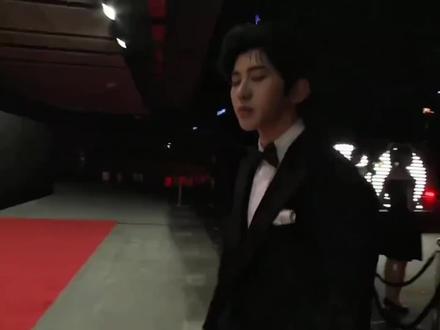 练习生没让宗主害羞 妈粉却让坤哥红了脸 #考古蔡徐坤 #偶像练习生蔡徐坤片段 #蔡徐坤