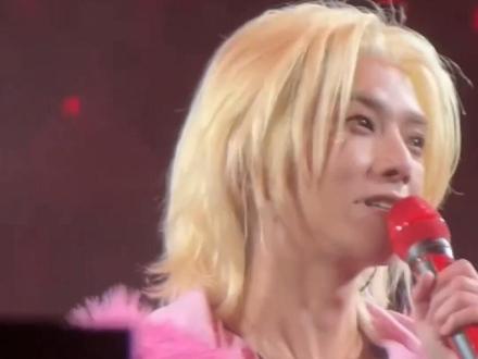 开到家门口了
#华晨宇 #抚仙湖 #演唱会 #买下三块地#火星乐园2.0