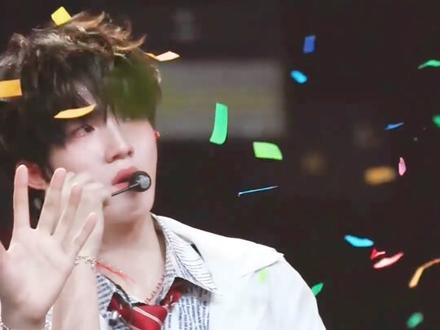 不要怪苏新皓, 不要对苏新皓有怨言,只爱苏新皓,好吗?#TF家族荣耀之战 #苏新皓 #演唱会 #我的大明星一定红透半边天