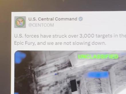 对美军空袭视频的分析,判断纵深轰炸距离 美军对伊朗西南方向的设拉子机场进行空袭,在其附近空域拍摄空对地打击视频,这意味着美军战机的纵深轰炸从视频上可以判断已能进入伊朗领空至少190公里,这就不难理解为什么在阿巴斯港里面停泊的舰艇被激光制导炸弹空袭。#时代的荣耀 #全球创作者计划 #零基础看懂全球 #春季世界观察