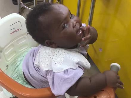 蔡大伯今天给娜塔莎穿超短裙了🤩#蔡大伯 #娜塔莎玩偶#娜塔莎的现实版