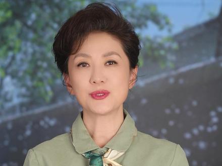 杨柳絮满天飞,为啥不能把杨柳树全砍光?只因其生态价值难替代。做好科学防护,安心度过飞絮季!#海霞#杨柳絮 #防护 #飞絮 #大有学问